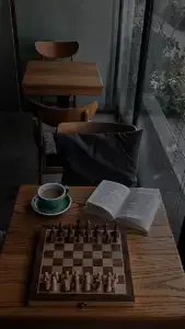 Café, Ajedrez, y libros